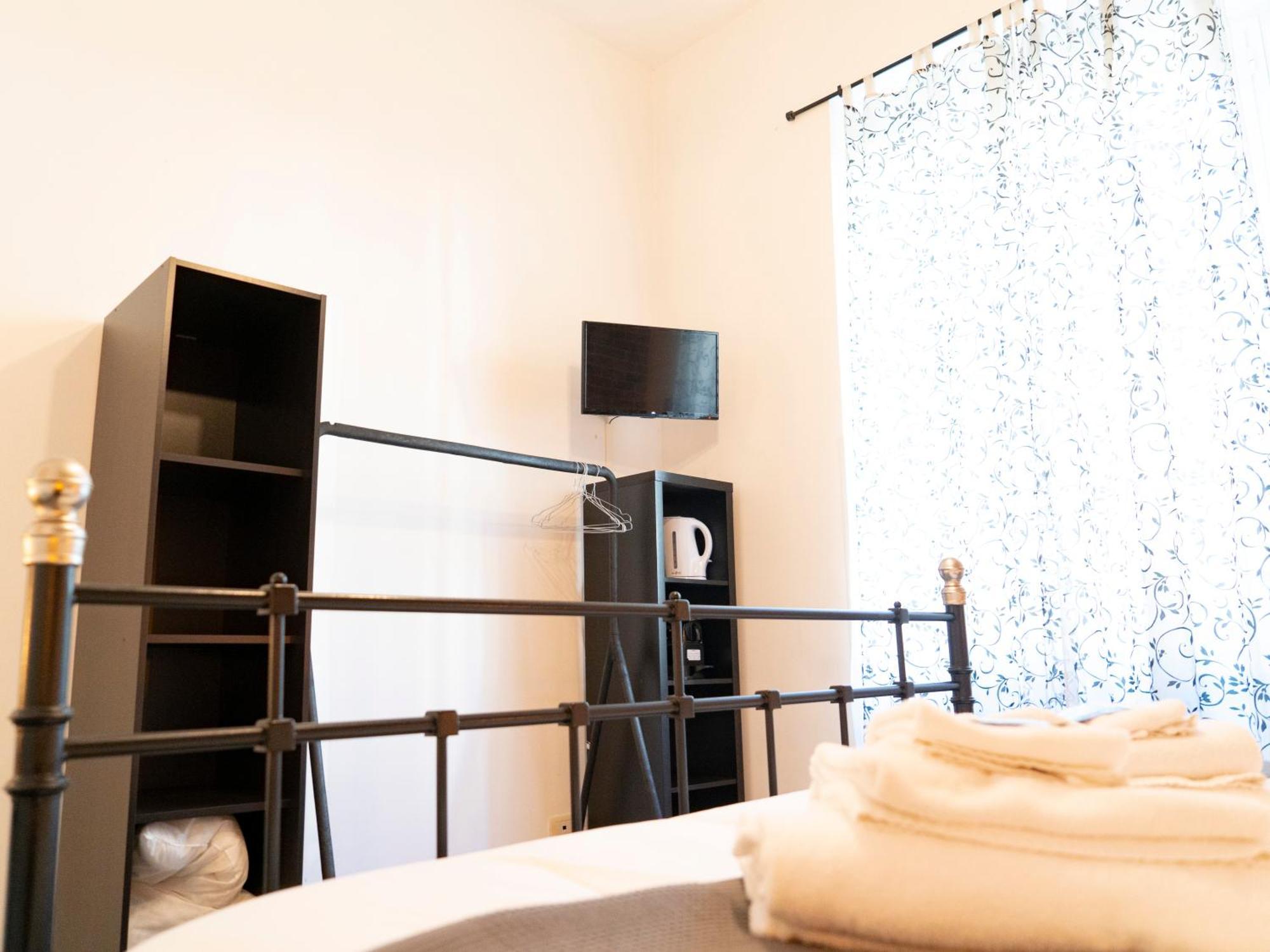 Bed & Breakfast Salotto Piramide Rom